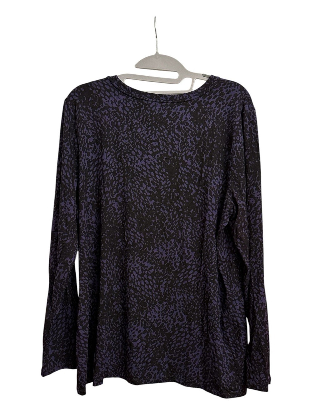 Chico's Leopard Print Purple & Black Long Sleeve Scoop Neck Top - Picture 4 of 9